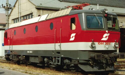 Jägerndorfer JC64550 ÖBB E-Lok 1044 240  Valousek  Pflatsch  hohe Lüfte